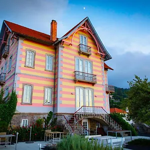 Casa Miradouro Guest house